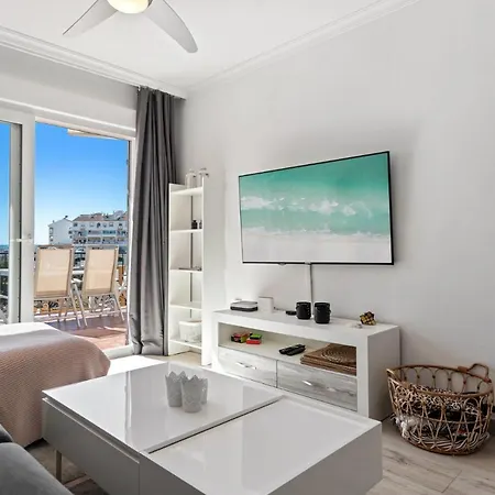 Penthouse Near The By Costarentals - Ref 193 شقة